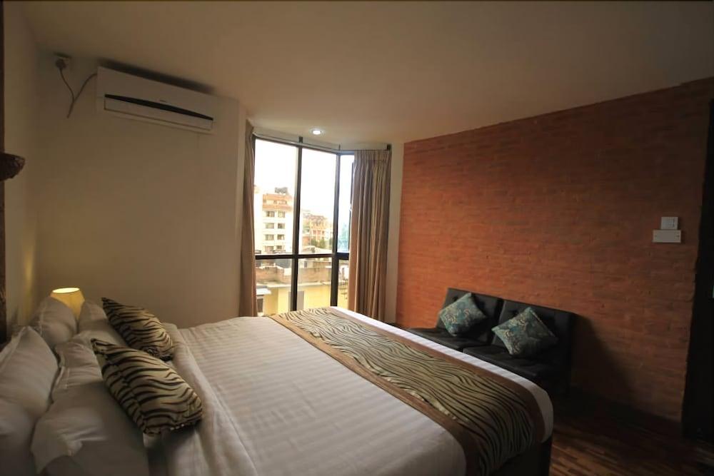Gaju Suite Hotel Katmandu Zewnętrze zdjęcie