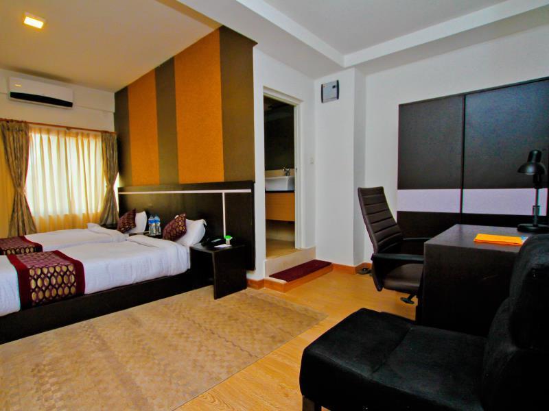 Gaju Suite Hotel Katmandu Zewnętrze zdjęcie