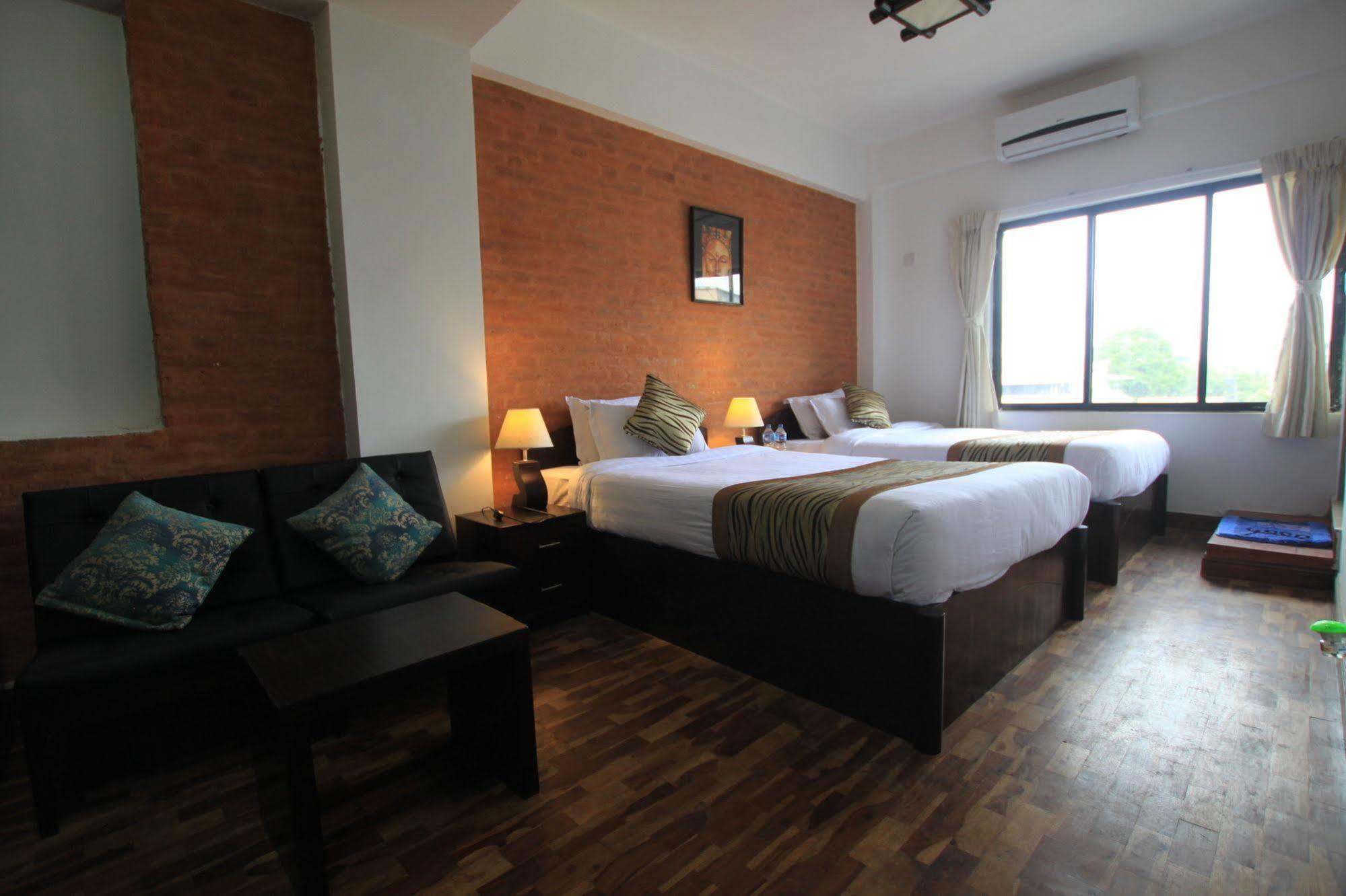 Gaju Suite Hotel Katmandu Zewnętrze zdjęcie