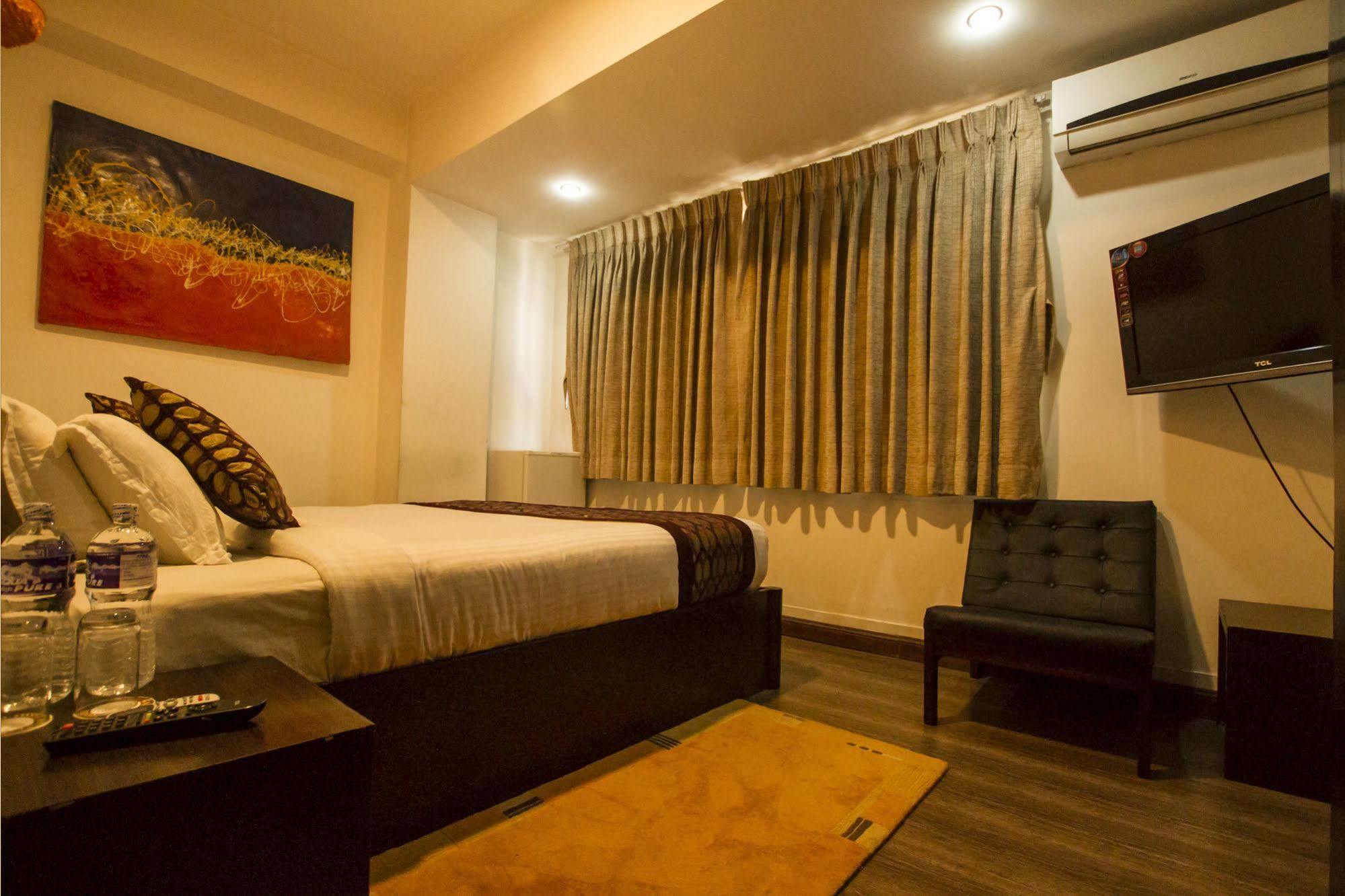 Gaju Suite Hotel Katmandu Zewnętrze zdjęcie